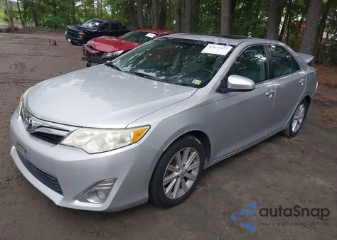2013 Toyota Camry Xle V6 z USA, uszkodzony, nr VIN 4T1BK1FK7DU537170